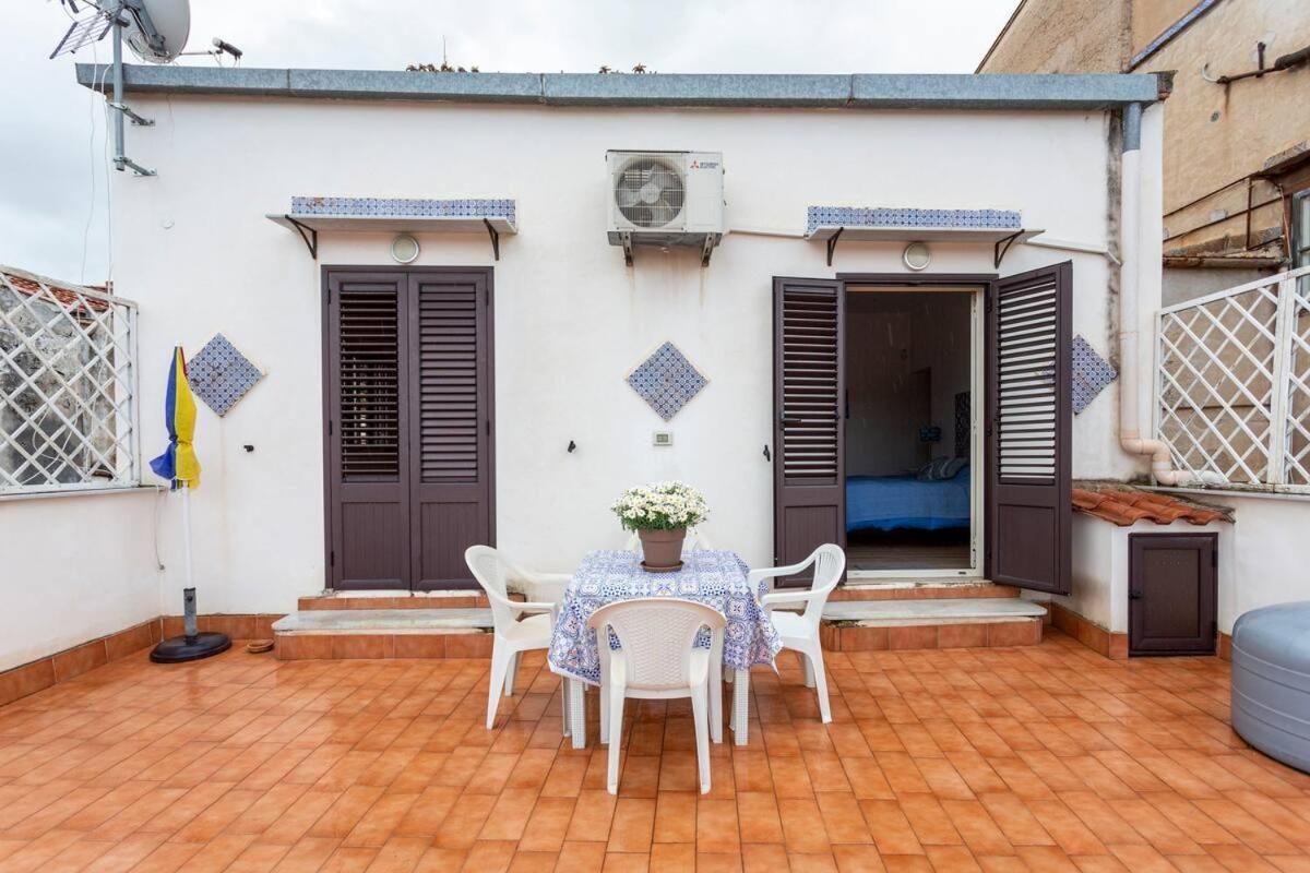 Frank'S House - Appartamento Con Terrazzo In Centro Palermo Exterior foto